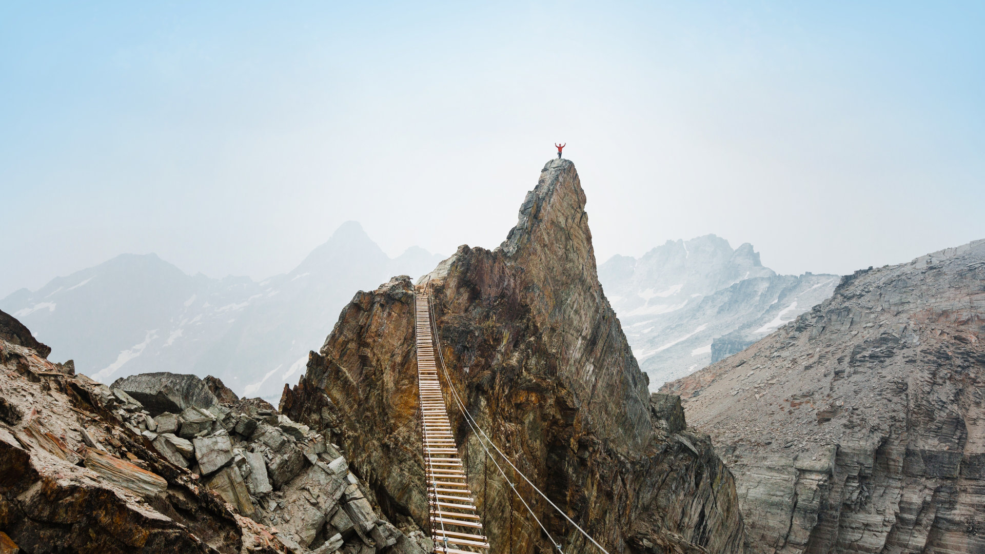 Hiking, Wandern und Bergsteigen mit CMH in Kanada